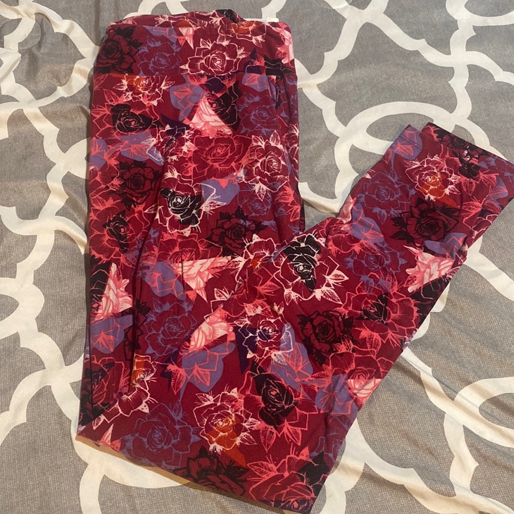 Rose Lularoe Tall and Curvy leggings